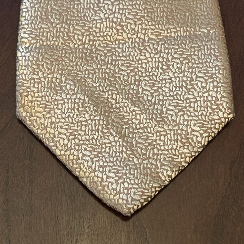 Hi Tie Gold Hand Made 100% Silk Men’s Neck Tie